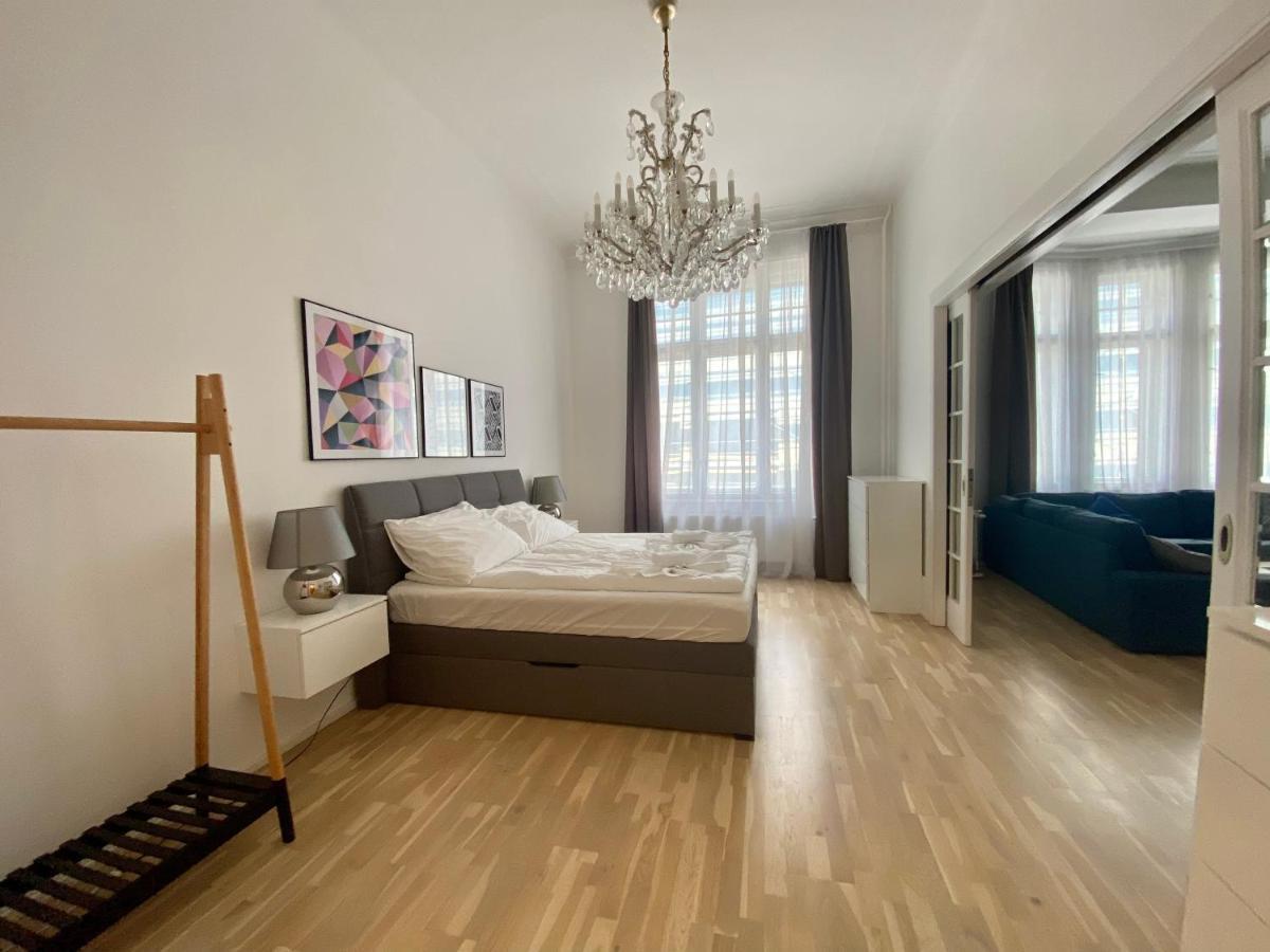Class In Old Town 2 Bedrooms Lejlighed Prag
